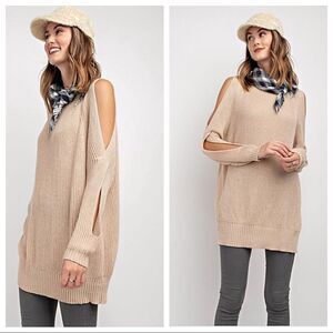 EASEL SANDY” COLD SHOULDER KNIT TOP SIZE MEDIUM LARGE EUC